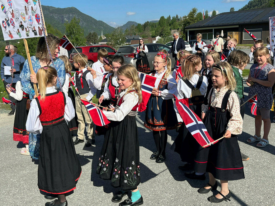 2.klasse frå Kviteseid skule er klare for tog.