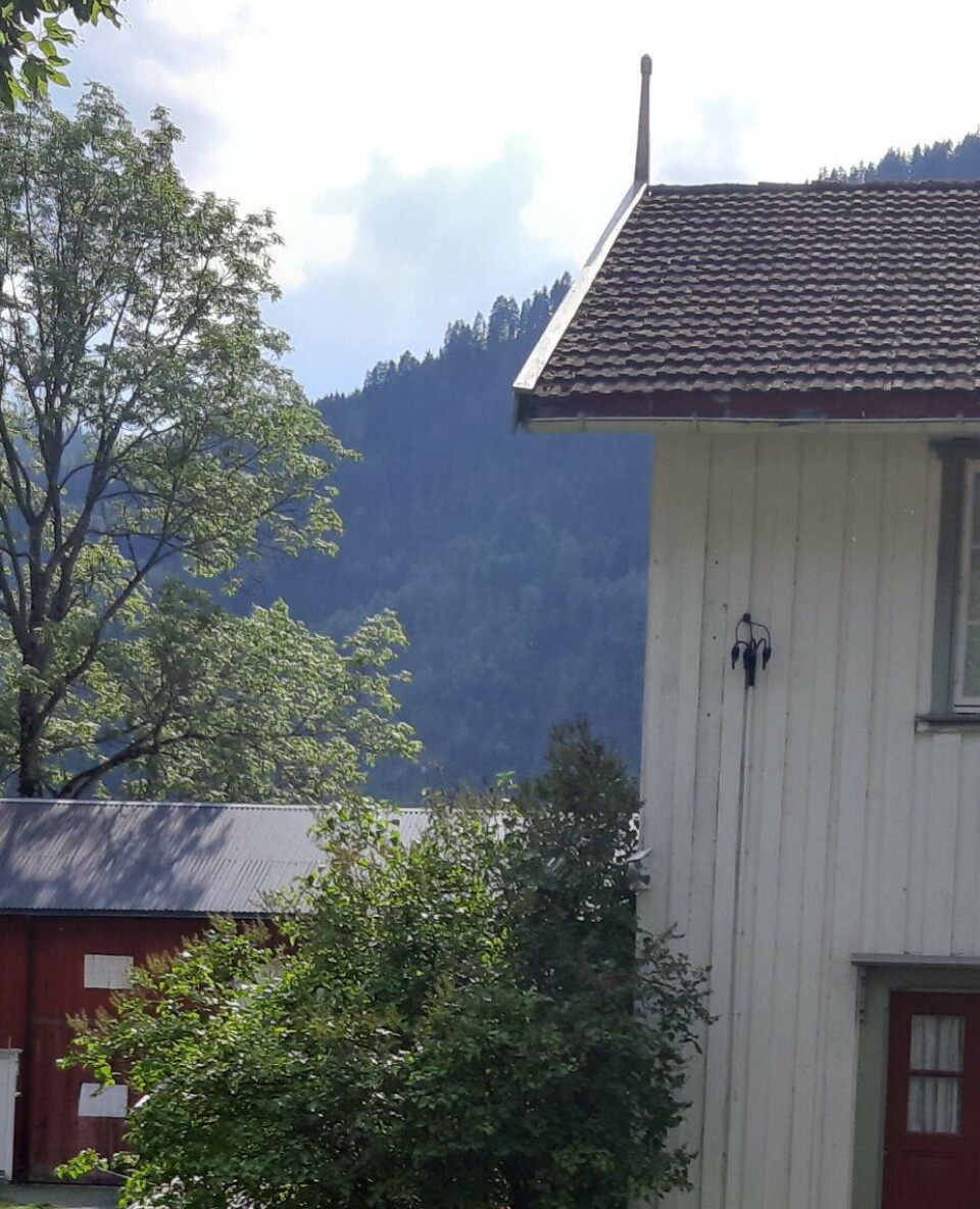 Arrestert: Nordigard på Dalen der tyskarane hadde tilhaldsstad. Minst tolv lokale menn vart arrestert og ført hit av tyske soldatar.