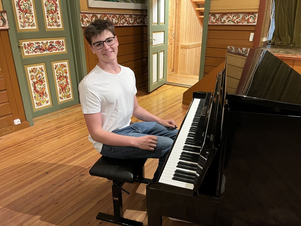 Slump gjorde at Alexander Norgaard starta med piano. Nyleg stod han på scena under Norsjø kammermusikkfest på Granvin.