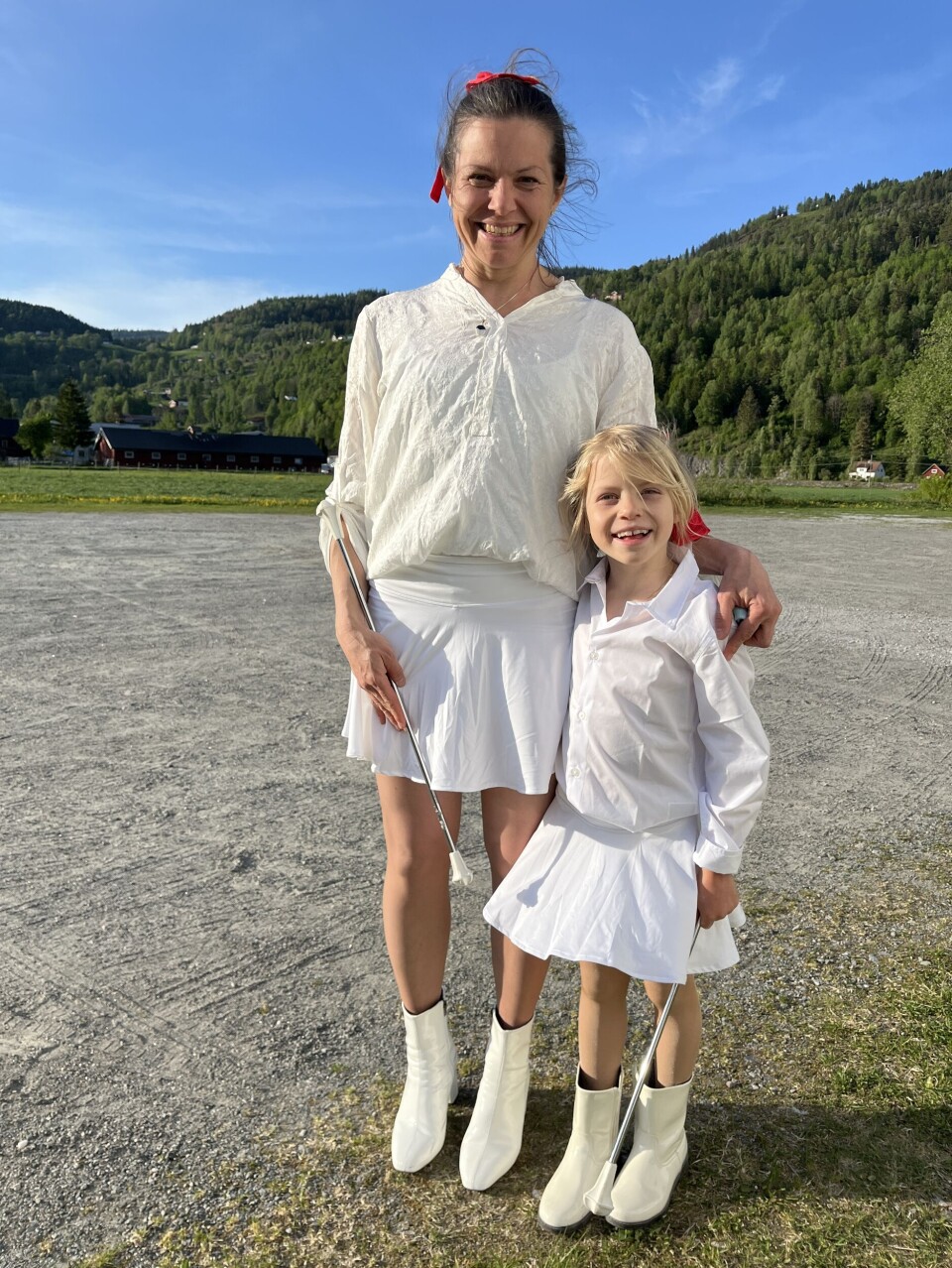 Guro Anna Wyller Odden og dottera Tora Wyller Knutsen er drillpiker for fyrste gong.