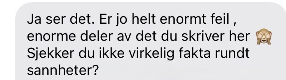 Slik startar den fyrste sms-en frå Roa etter at han har lest artikkelen «Paret som køyrde Vinje Taxi i grøfta».
