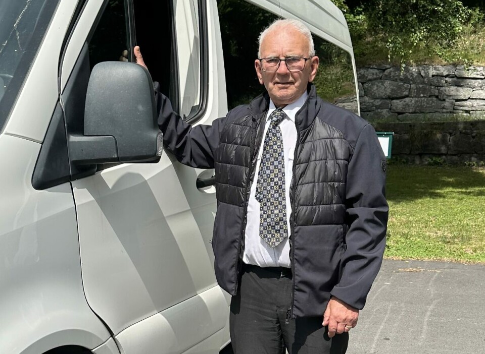 Bjørn Gudmund Larsen starta Vinje Taxi hausten 2020. Fire år etter selte han selskapet til Egil Andre Roa og Carina Morewood.