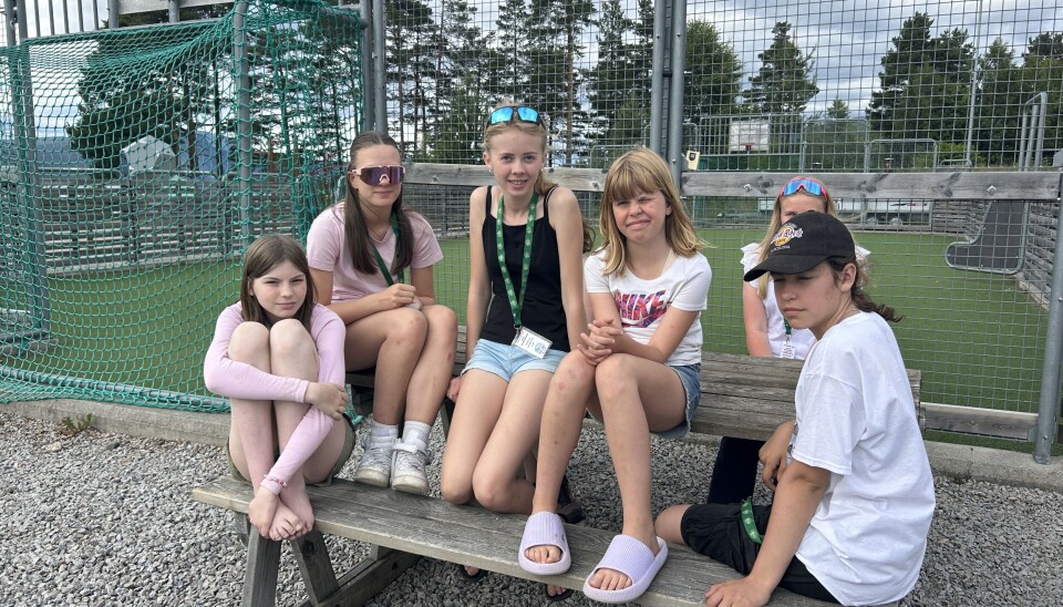 Medlemmene frå Tiuren 4H i Brunkeberg og Stjerneblink 4H i Tinn har møtt kvarandre på leir før. Anne Marie Schia-Gjersund (f.v.), Helena Haugholt Aarhus, Dise Lundeberg Krosbakken, Elise Gjerlid Opsund, Sofie Øverland Lauluten og Hannah Sofie Hendriks Flatin.