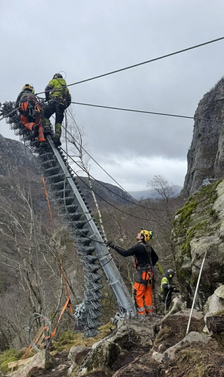 Annankvar veke heng Anna (21) i ei rasutsett fjellside for å sikre andre